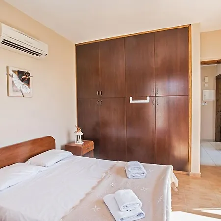 Beautiful 5 Star Holiday In A Prime Location In Sotira, Book Early To Secure Your Dates, Sotira 1303 فيلة أيا نابا