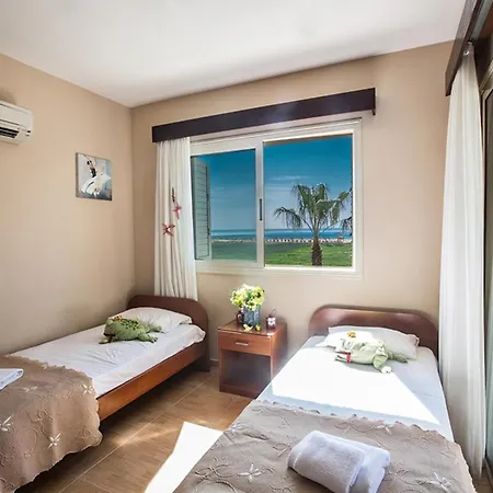 Beautiful 5 Star Holiday In A Prime Location In Sotira, Book Early To Secure Your Dates, Sotira 1303