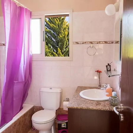 Villa Beautiful 5 Star Holiday In A Prime Location In Sotira, Book Early To Secure Your Dates, Sotira 1303 *